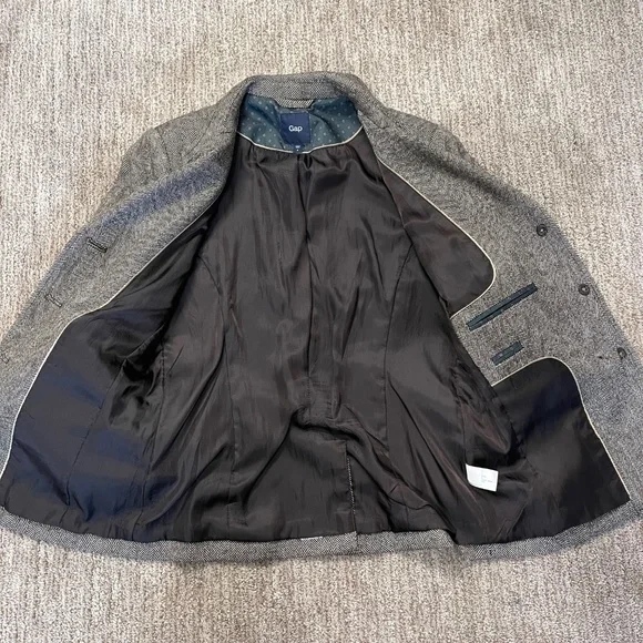 Classic Brown Herringbone Blazer – Size 4 - Picture 4 of 7